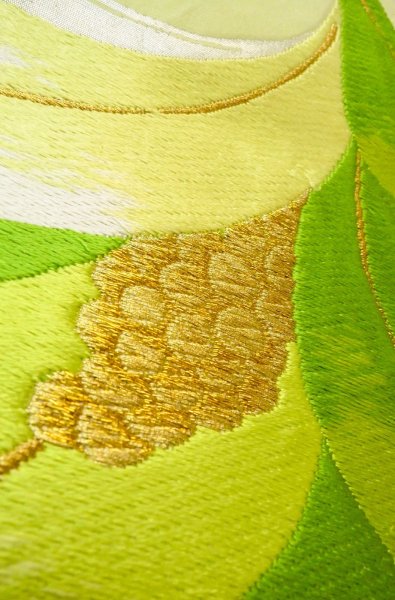 Photo9: P0206E Vintage Japanese Kimono  Pale Yellowish Green  FUKURO OBI sash Leaf Silk. (Grade B) (9)