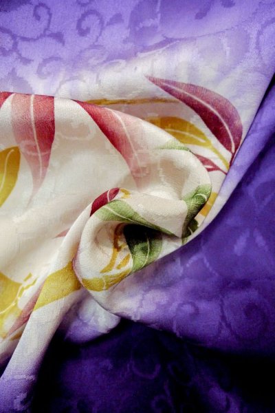Photo13: P0225B Antique Japanese kimono Shiny Purple KOMON dyed for women / Silk. Rose (Grade C) (13)