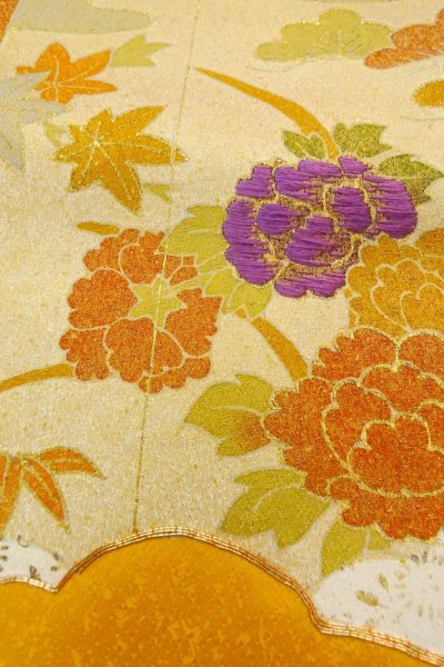Photo9: P0225D Vintage Japanese kimono Vivid Orange TSUKESAGE formal for women / Silk. Peony (Grade B) (9)