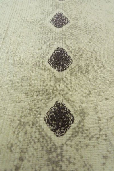 Photo9: Mint P0225E Vintage Japanese kimono Light Gray HITOE unlined for women / Silk. Lozenges (Grade A) (9)