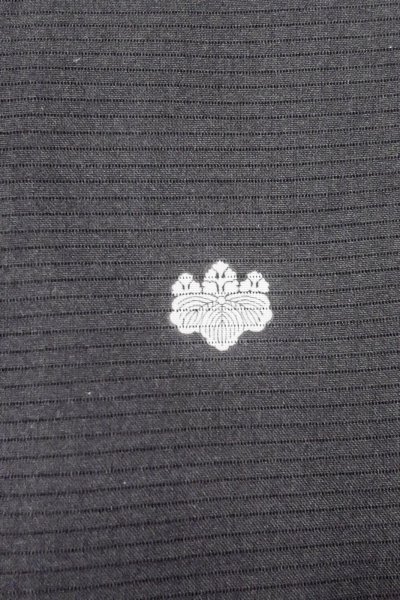 Photo3: P0225U Vintage Japanese kimono Black MONTSUKI crests for women / Silk., There are stains on the wrong side of collar only. (Grade B) (3)