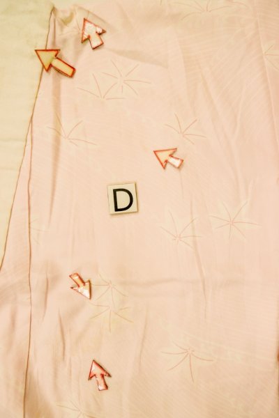 Photo17: P0226B Vintage Japanese kimono Pale Pink JUBAN undergarment for women / Silk. MOMIJI maple leaf (Grade C) (17)
