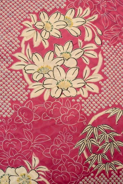 Photo5: P0312B Antique Japanese kimono Pink HAORI short jacket for women / Silk. Flower circle (Grade B) (5)
