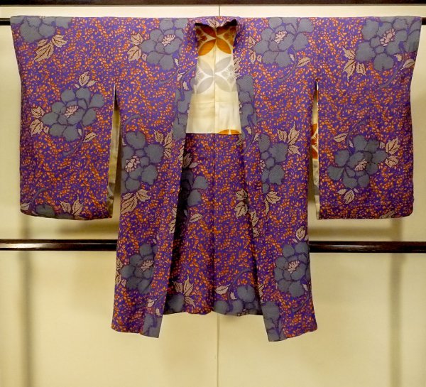 Photo1: P0312E Antique Japanese kimono Vivid Purple HAORI short jacket for women / Silk. Rose (Grade C) (1)