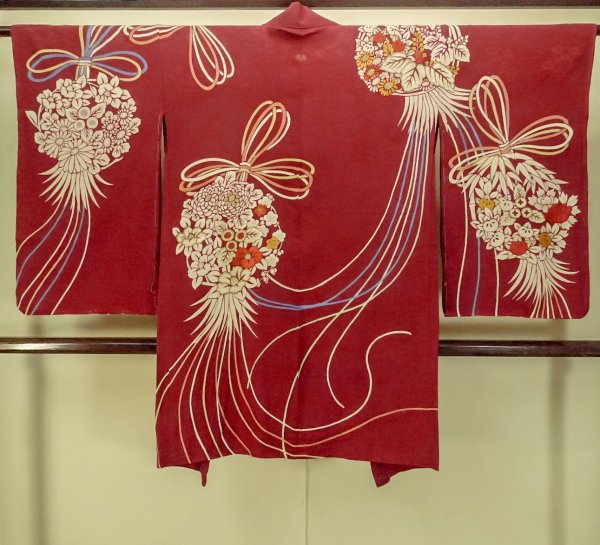 Photo2: P0312F Antique Japanese kimono Dark Red HAORI short jacket for women / Silk. Chrysanthemum (Grade B) (2)