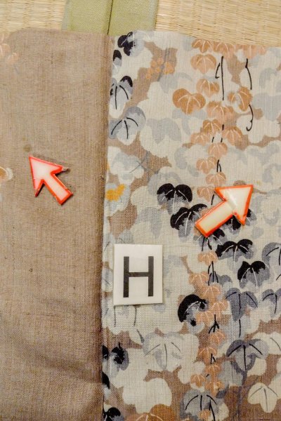Photo21: P0312G Antique Japanese kimono Grayish Brown HAORI short jacket for women / Silk. Ivy (Grade C) (21)