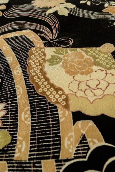 Photo8: P0312J Antique Japanese kimono Black HAORI short jacket for women / Silk. Chrysanthemum (Grade C) (8)