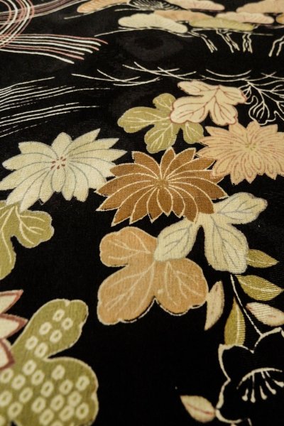 Photo10: P0312J Antique Japanese kimono Black HAORI short jacket for women / Silk. Chrysanthemum (Grade C) (10)