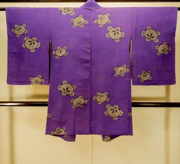 Photo2: P0312K Antique Japanese kimono Vivid Purple HAORI short jacket for women / Silk. TACHIBANA orange (Grade B) (2)