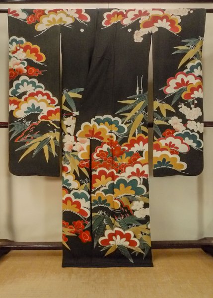 Photo3: P0312O Antique Japanese kimono Black FURISODE long-sleeved for women / Silk. UME plum bloom (Grade C) (3)