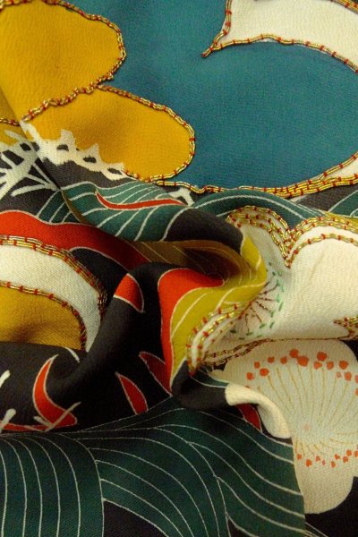 Photo24: P0312O Antique Japanese kimono Black FURISODE long-sleeved for women / Silk. UME plum bloom (Grade C) (24)