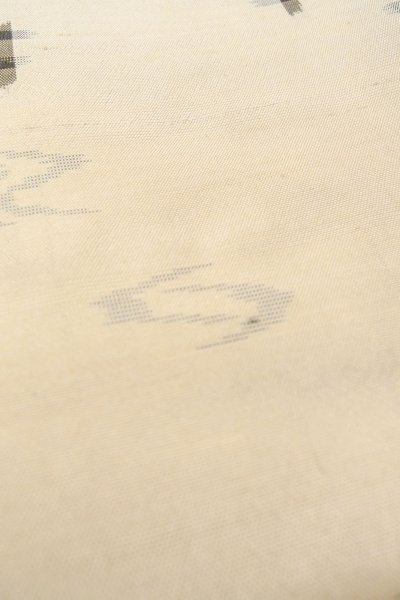 Photo10: P0408D Vintage Japanese kimono Light Beige TSUMUGI pongee for women / Silk. Stream (Grade C) (10)