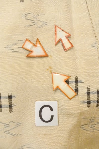 Photo16: P0408D Vintage Japanese kimono Light Beige TSUMUGI pongee for women / Silk. Stream (Grade C) (16)