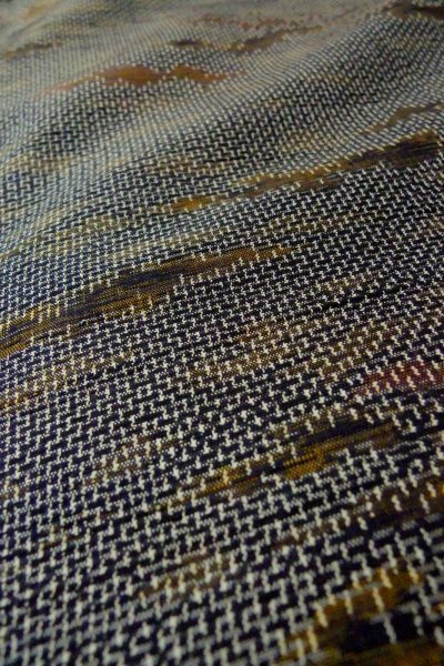 Photo9: P0408E Vintage Japanese kimono Black TSUMUGI pongee for women / Silk. Abstract pattern (Grade B) (9)