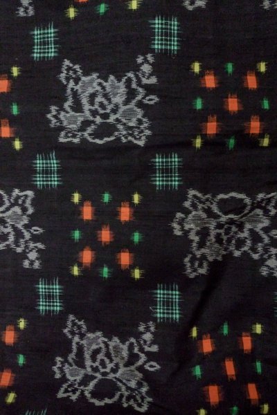 Photo4: Mint P0408F Vintage Japanese kimono Black TSUMUGI pongee for women / Silk. Peony (Grade A) (4)