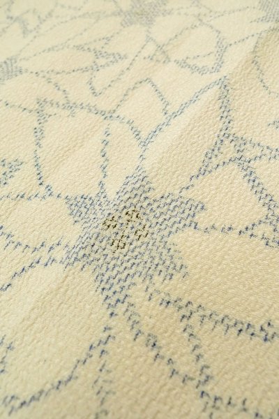 Photo8: P0408P Vintage Japanese kimono White ORI woven for women / Silk. Flower (Grade C) (8)