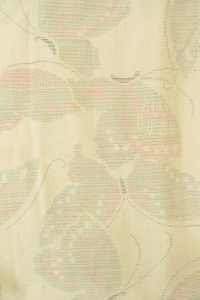 Photo5: P0408Q Vintage Japanese kimono Pale Ivory YUUKI-TSUMUGI for women / Silk. Butterfly (Grade C) (5)