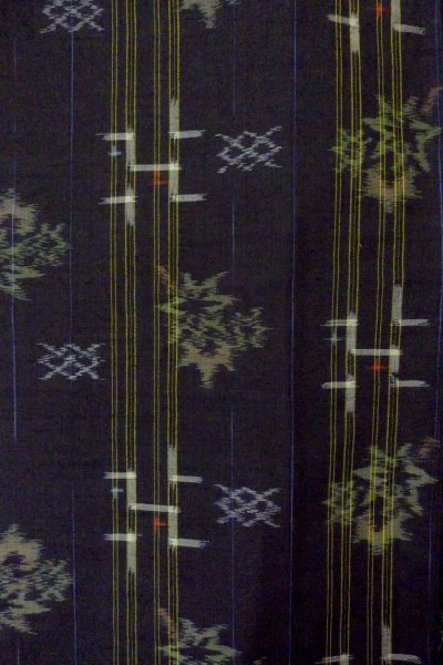 Photo1: Mint P0408R Vintage Japanese kimono Dark Indigo Blue RYUKYU-TSUMUGI for women / Silk. MOMIJI maple leaf (Grade A+) (1)