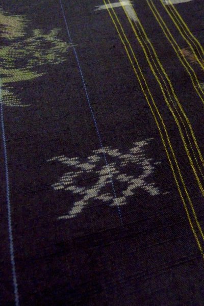 Photo10: Mint P0408R Vintage Japanese kimono Dark Indigo Blue RYUKYU-TSUMUGI for women / Silk. MOMIJI maple leaf (Grade A+) (10)