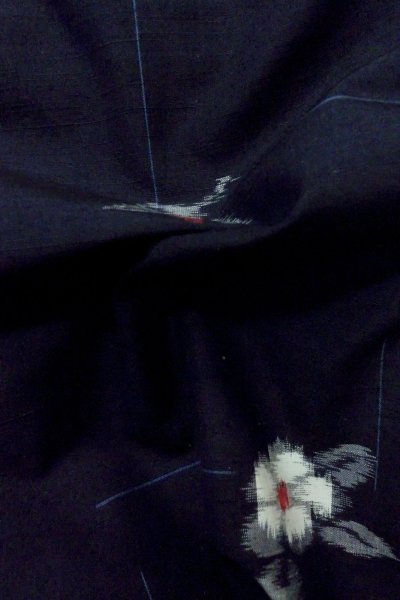 Photo11: P0408T Used Japanese kimono Dark Navy Blue TSUMUGI pongee for women / Silk. Camellia (Grade A+) (11)