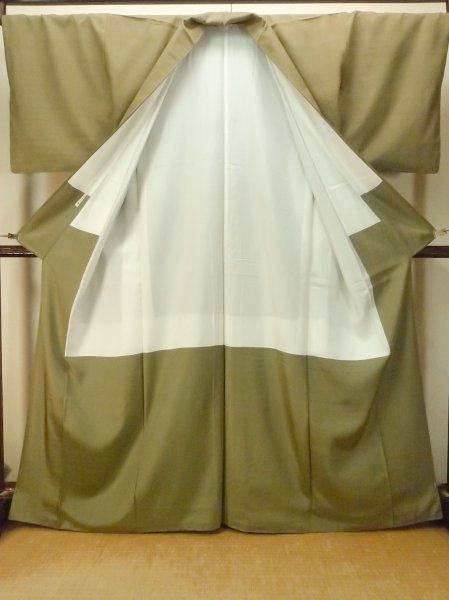 Photo3: P0408W Vintage Japanese kimono Grayish Green TSUMUGI pongee for women / Silk. (Grade B) (3)