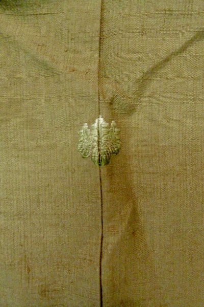 Photo4: P0408W Vintage Japanese kimono Grayish Green TSUMUGI pongee for women / Silk. (Grade B) (4)