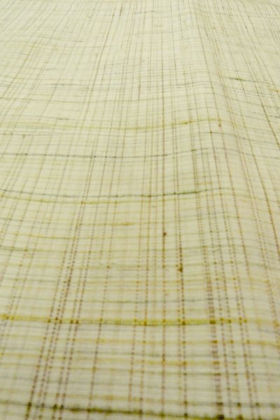Photo10: P0408X Vintage Japanese kimono Light Greenish Ivory TSUMUGI pongee for women / Silk. Plaid Checks (Grade B) (10)