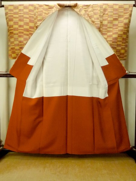 Photo3: P0408Z Vintage Japanese kimono Light Yellowish Golden Yellow TSUMUGI pongee for women / Silk. Line (Grade A) (3)