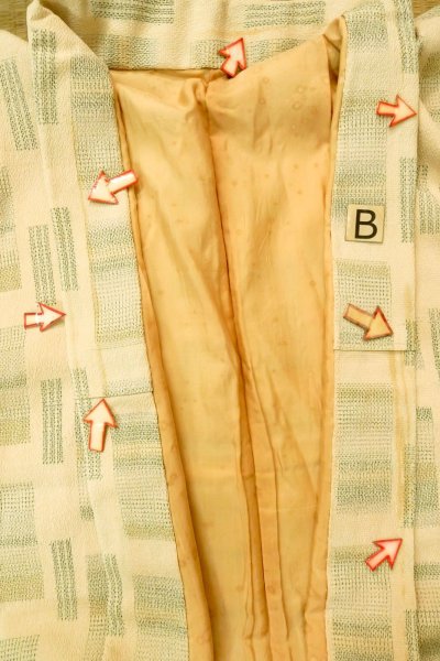 Photo16: P0409B Vintage Japanese kimono Light Ivory SHIOZAWA-TSUMUGI for women / Silk. Quadrangle (Grade B) (16)