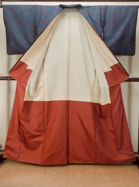Photo3: P0409H Vintage Japanese kimono Navy Blue TSUMUGI pongee for women / Silk. Chrysanthemum (Grade B) (3)