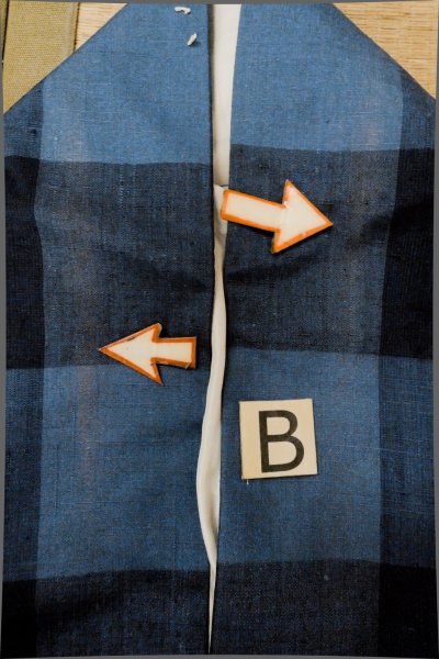 Photo13: P0409I Vintage Japanese kimono Light Indigo Blue TSUMUGI pongee for women / Silk. Plaid Checks (Grade C) (13)