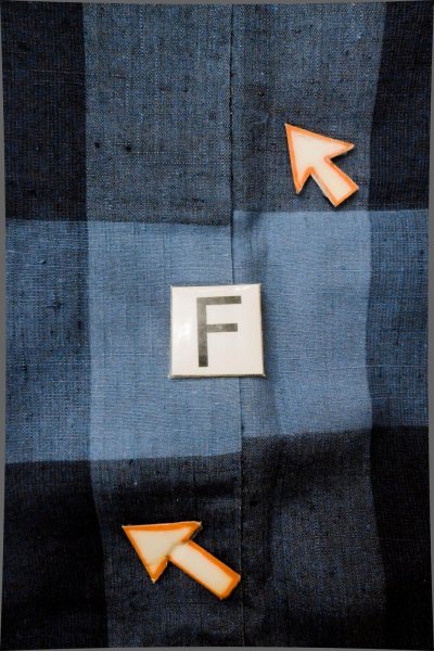 Photo17: P0409I Vintage Japanese kimono Light Indigo Blue TSUMUGI pongee for women / Silk. Plaid Checks (Grade C) (17)