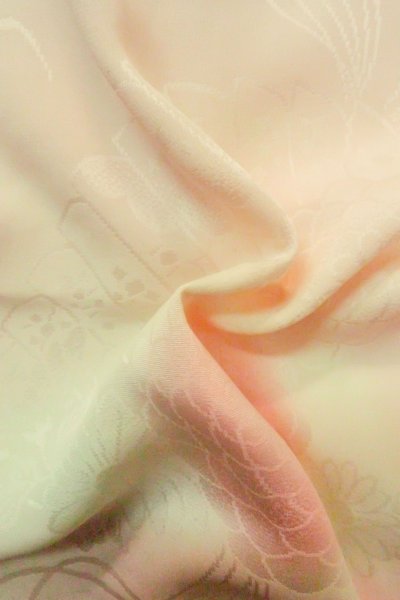 Photo12: P0421A Vintage Japanese kimono Pale Pink JUBAN undergarment for women / Silk. Gradation, Based woven pattern: Cloud, KUMIHIMO rope with tassels, Folding fan (Grade C) (12)