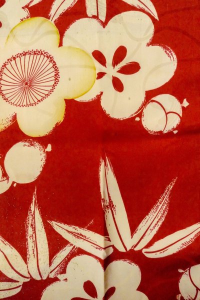 Photo4: P0421C Vintage Japanese kimono Red JUBAN undergarment for women / Silk. UME plum bloom (Grade C) (4)
