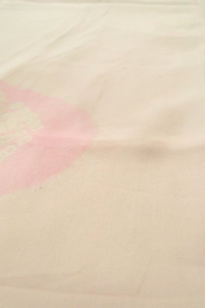 Photo8: P0421H Vintage Japanese kimono Pale Pink JUBAN undergarment for women / Silk. Abstract pattern (Grade C) (8)