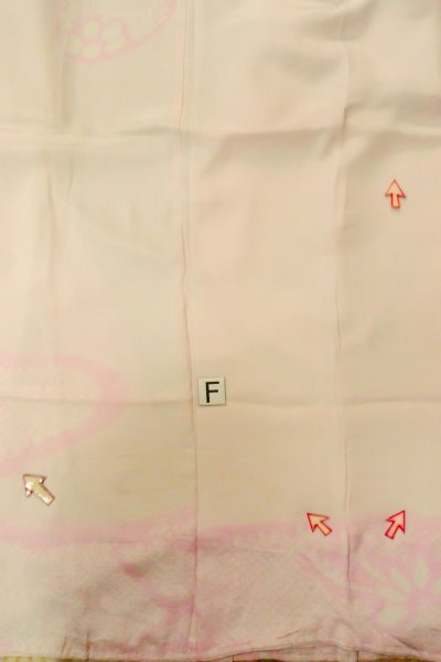 Photo19: P0421H Vintage Japanese kimono Pale Pink JUBAN undergarment for women / Silk. Abstract pattern (Grade C) (19)