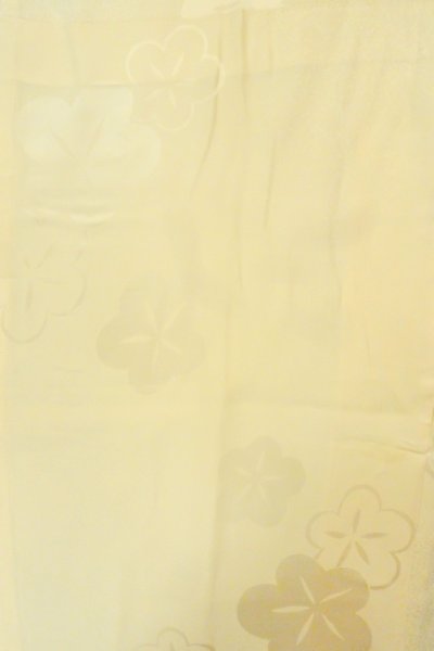 Photo4: P0421J Vintage Japanese kimono Ivory JUBAN undergarment for women / Silk., more damages (Grade C) (4)