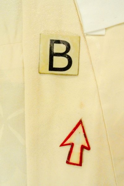 Photo15: P0421J Vintage Japanese kimono Ivory JUBAN undergarment for women / Silk., more damages (Grade C) (15)