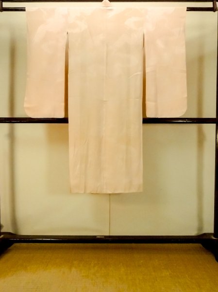 Photo3: P0421K Vintage Japanese kimono Pale Pink Juban for Girls for women / Silk., W/embroidary half collar. (Grade C) (3)