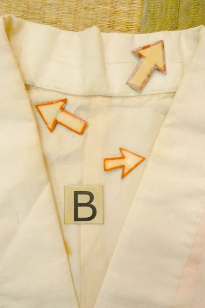 Photo15: P0421P Vintage Japanese kimono Pale Pink JUBAN undergarment for women / Silk. Gradation (Grade C) (15)
