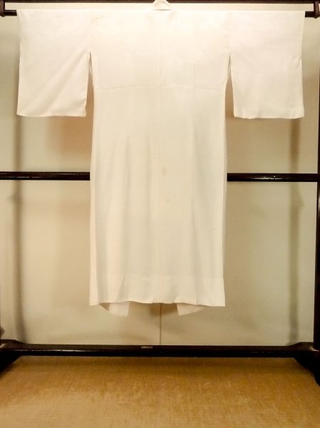 Photo2: P0421Q Vintage Japanese kimono Pale Pink JUBAN undergarment for women / Silk., Based woven pattern: Haze (Grade C) (2)