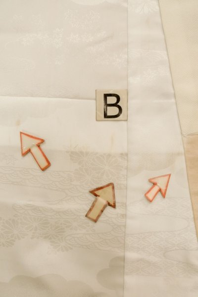 Photo15: P0421S Vintage Japanese kimono White JUBAN undergarment for women / Synthetic., Based woven pattern: Bamboo leaf, Wave, Cloud, Haze, Crossed circles (Grade C) (15)