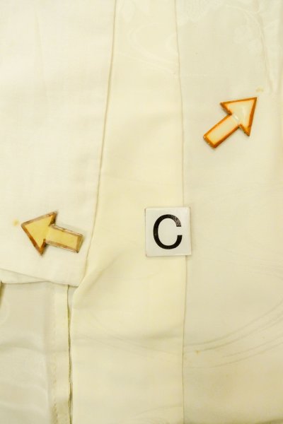 Photo16: P0421T Vintage Japanese kimono Shiny Off White JUBAN undergarment for women / Synthetic. (Grade C) (16)
