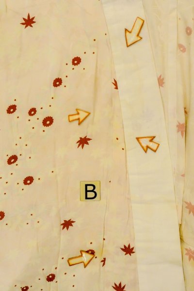 Photo14: P0421Z Vintage Japanese kimono Pale Pink JUBAN undergarment for women / Silk. Chrysanthemum (Grade C) (14)