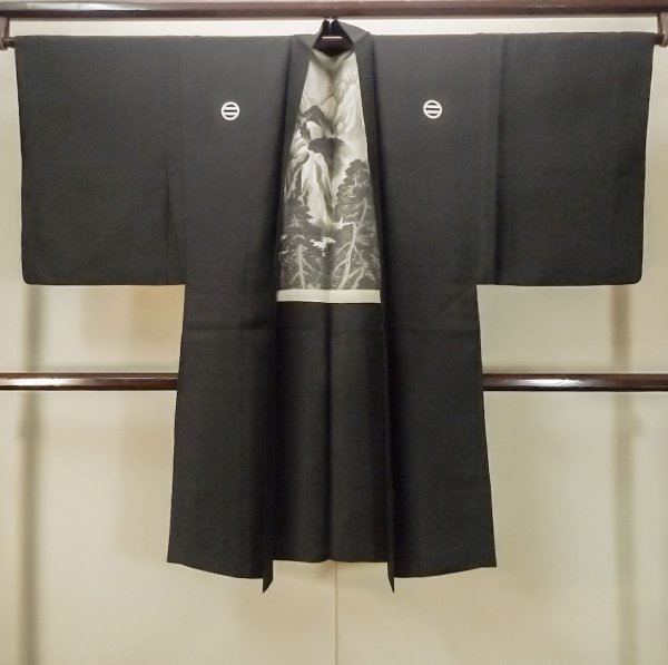 Photo1: Mint P0526C Vintage Japanese kimono Black Men's Haori for men / Silk. Mountain (Grade A) (1)