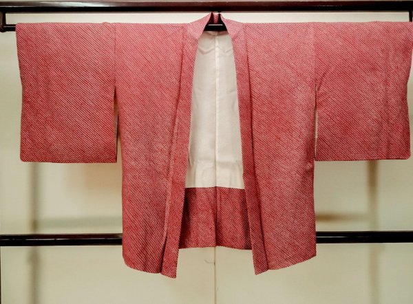 Photo2: Mint P0526R Vintage Japanese kimono Red HAORI short jacket for women / Silk. Dapple pattern (Grade A) (2)