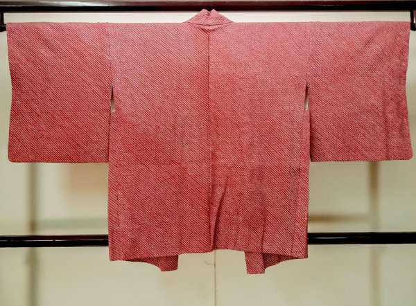 Photo3: Mint P0526R Vintage Japanese kimono Red HAORI short jacket for women / Silk. Dapple pattern (Grade A) (3)