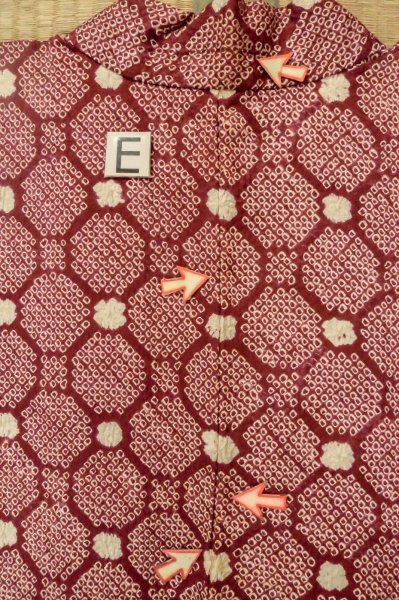 Photo14: P0527D Vintage Japanese kimono Purplish Dark Red HAORI short jacket for women / Silk. Octagons and squares (Grade C) (14)