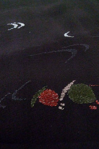 Photo11: P0602L Vintage Japanese kimono Black HAORI short jacket for women / Silk. Bird (Grade B) (11)
