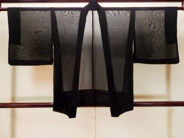 Photo1: P0602N Vintage Japanese kimono Black HAORI short jacket for women / Silk. (Grade B) (1)